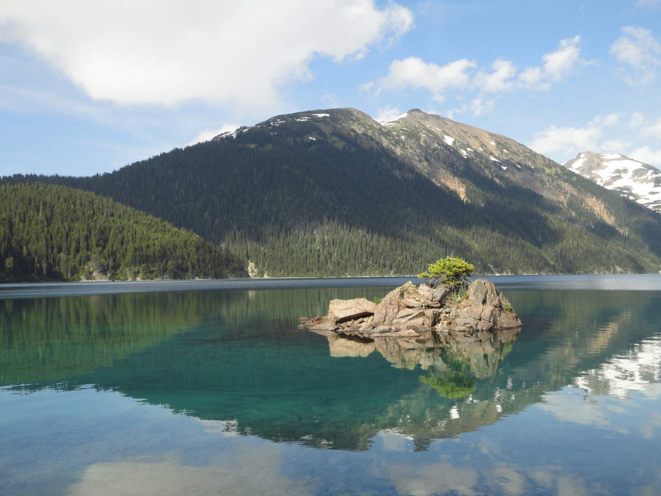 Discover Sweden: Your dream destination for motorcycle trips!