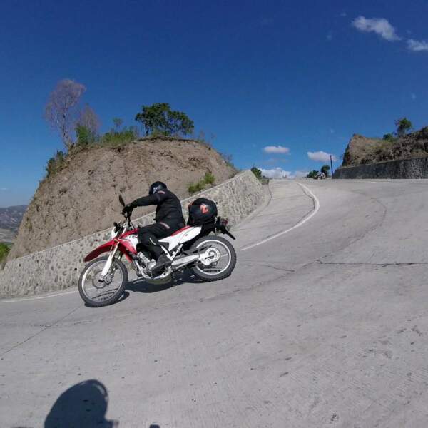 Motorradreisen Philippinen Pagudpud Reisfelder Kite