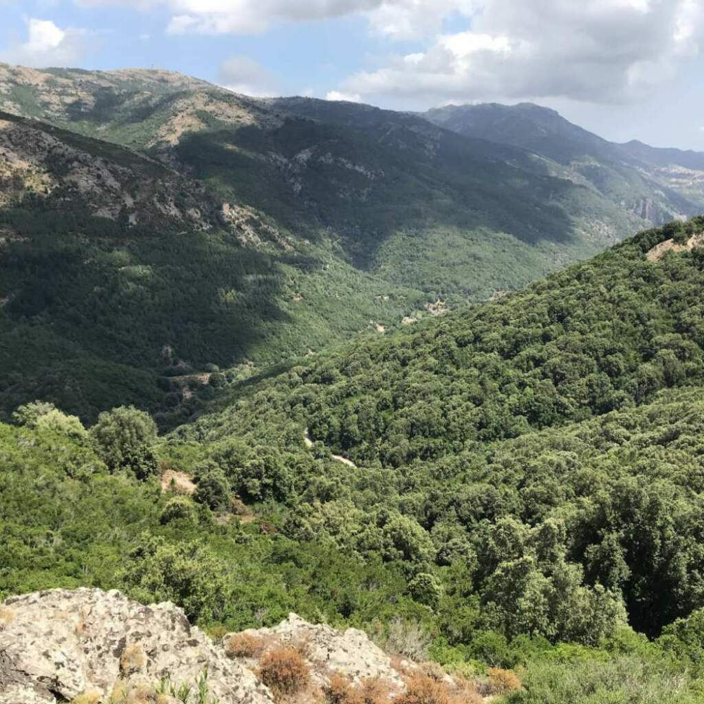 Motorradreisen Italien Bergdörfer Kultur Geschichte