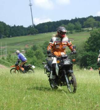 Off-Road Enduro Motorrad Aufbau-Training in Deutschland
