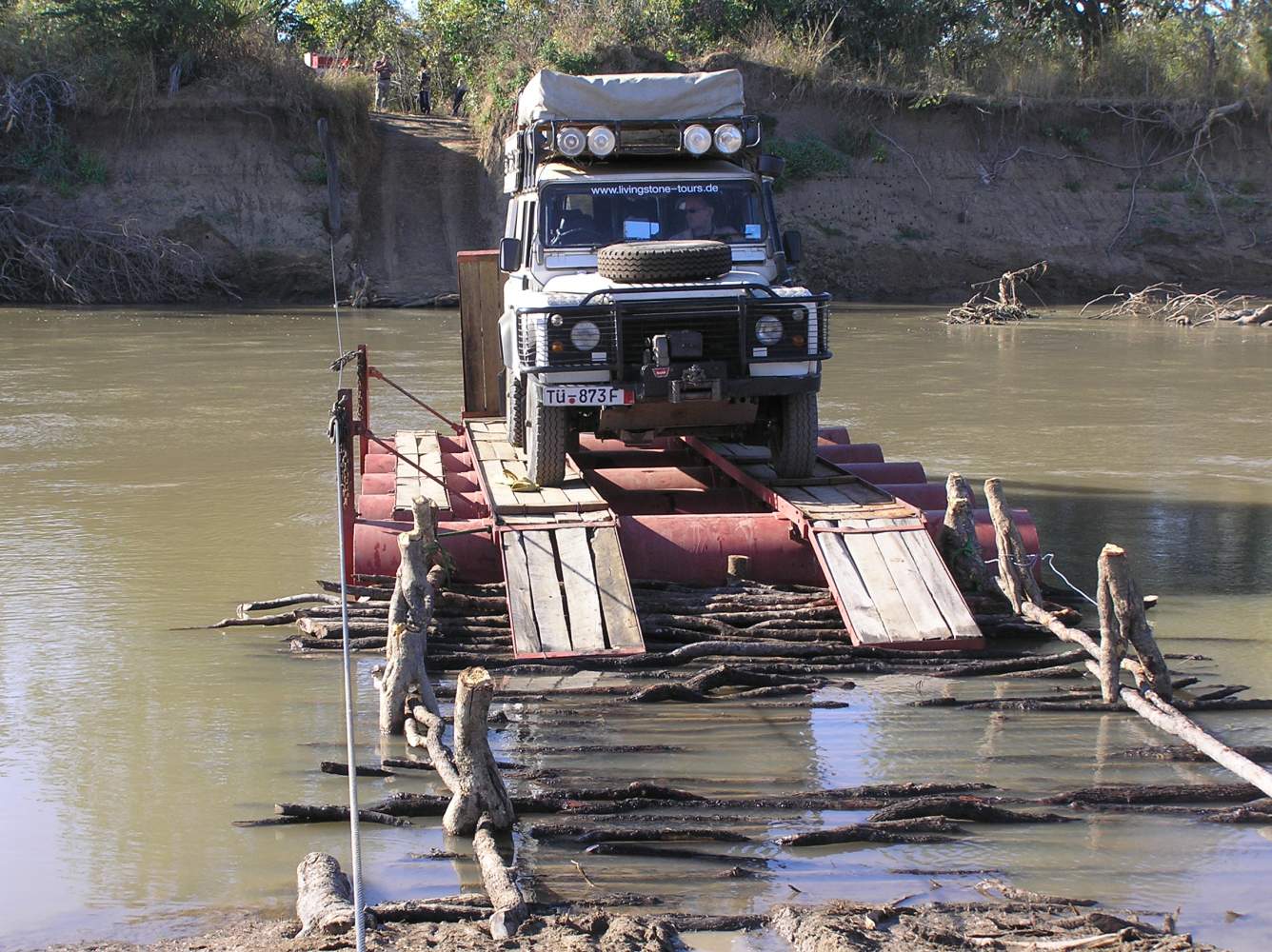 Afrika Safari mit dem Land Rover auf der Trans Afrika Tour 