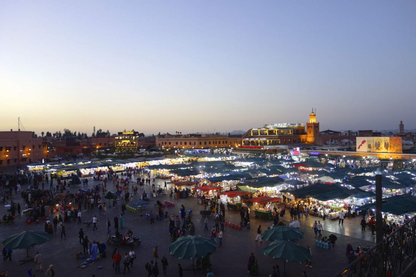 Djemaa el Fna - auf Motorradreisen beim Platz der Gehängten in Marrakesch