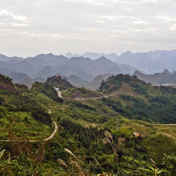 Motorradreisen Vietnam Fahrt Bau Dörfer